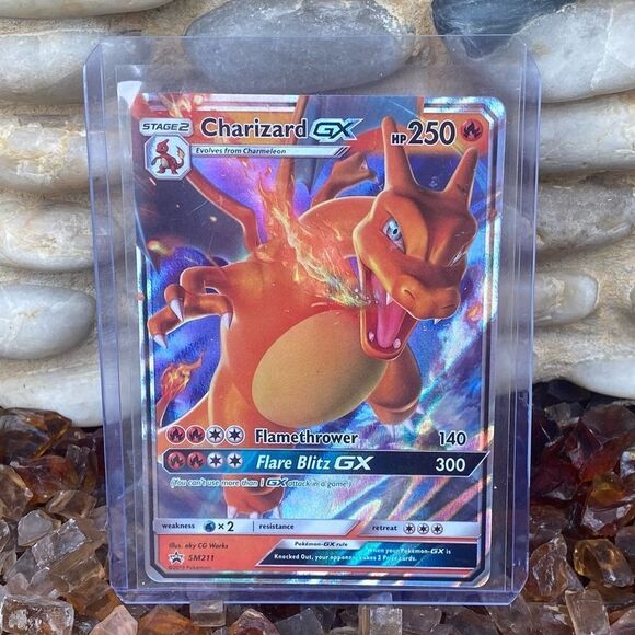 NIS New Charizard GX Pokémon Card SM 211 Hidden Fates - Picture 1 of 2